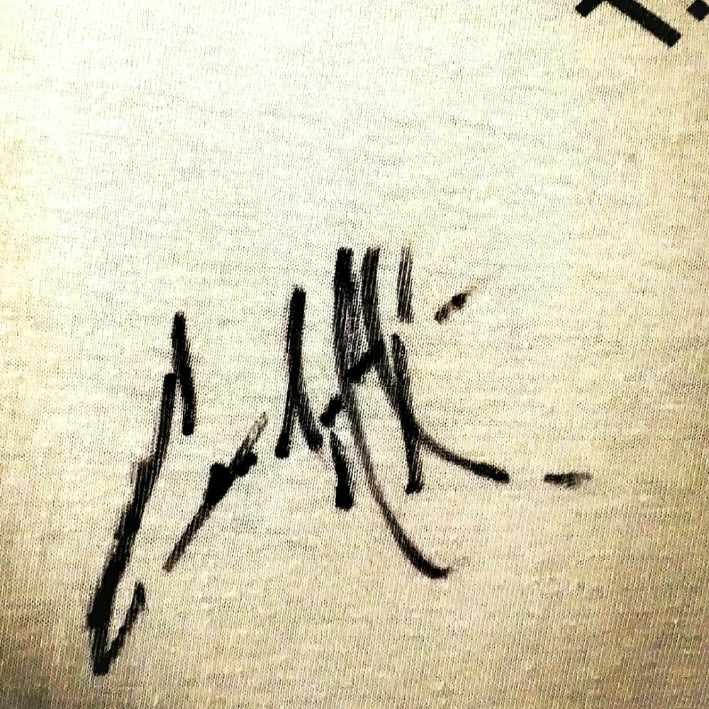 Cuba Gooding Jr., RADIO signed t-shirt autograph - Picture 2 of 7